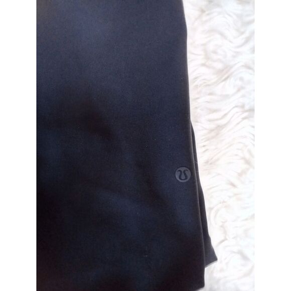 EUC Size 6 Lululemon On The Fly Jogger - Picture 3 of 4